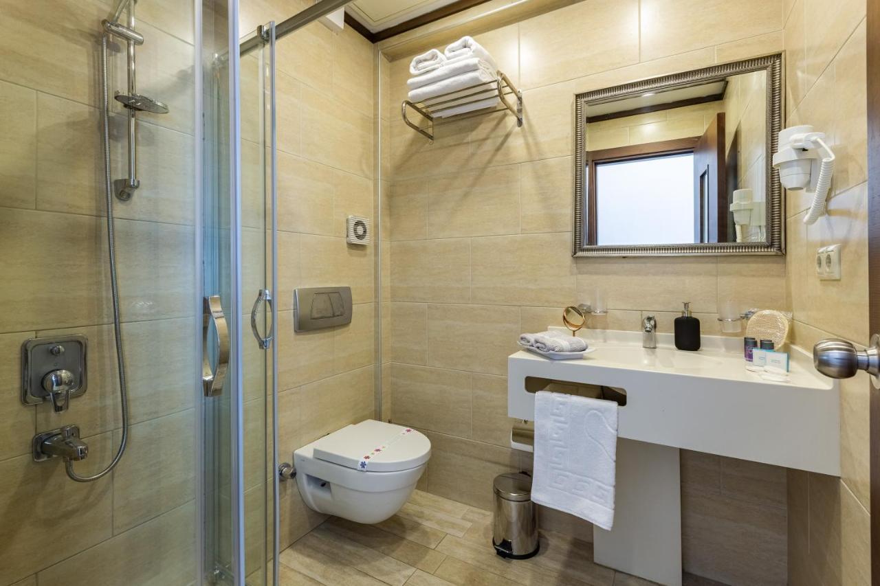 Menar Hotel&Suites -Old City Sultanahmet Istanbul Bagian luar foto